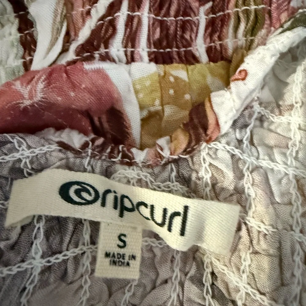 Rip Curl Paradise Calling Floral‎ Kimono and Shorts Set White Small GSHDZ9
